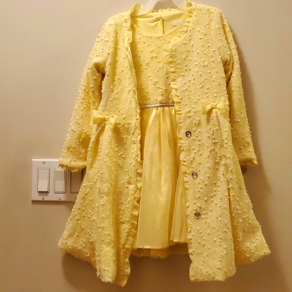 Yellow Dress - Picture 5 of 5